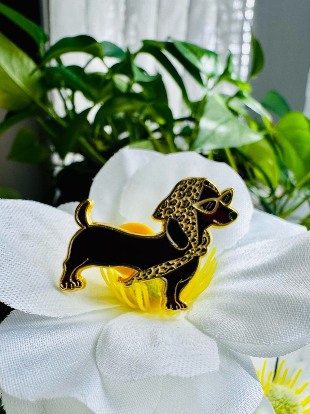 Dachshund in leopard scarf and sun glasses Enamel Pin – Brown & Gold 1.5” long